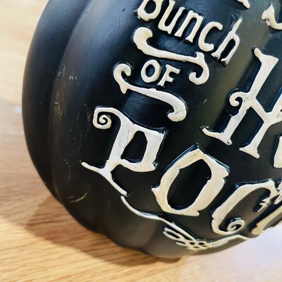 Happy Halloween It’s Just A Bunch Of Hocus Pocus Table Decor NEW - Picture 4 of 5